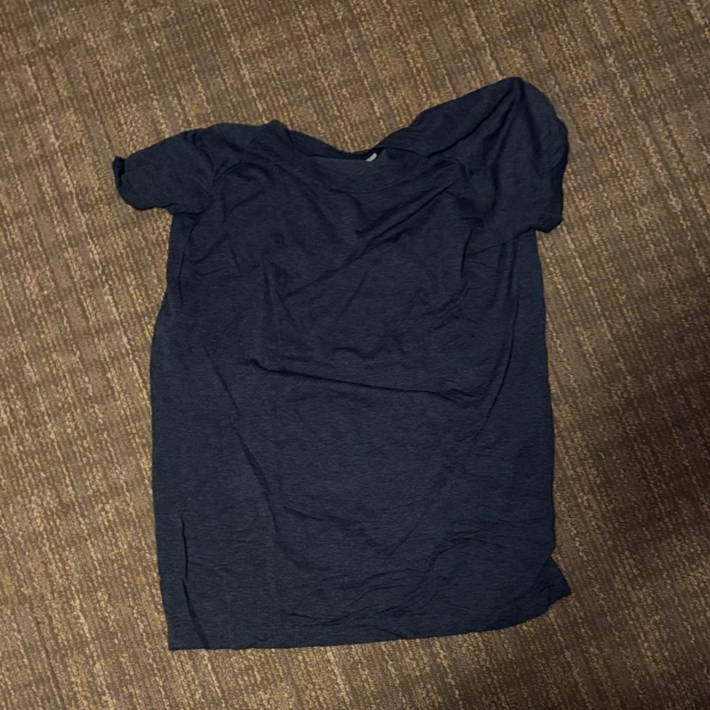 Size 12 True Navy Women’s Lululemon Swiftly Top
